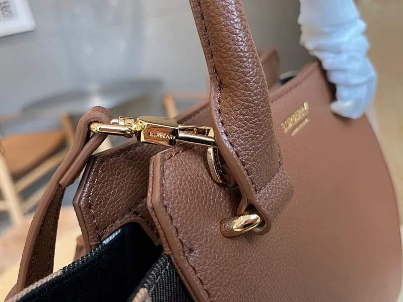 All categories Burberry women's bags (Burberry) Burberry 6609