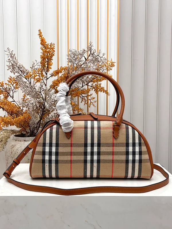 All categories Burberry women's bags (Burberry) Burberry 08994