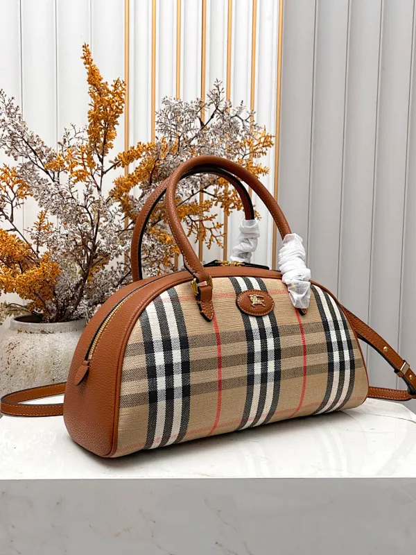 All categories Burberry women's bags (Burberry) Burberry 08994