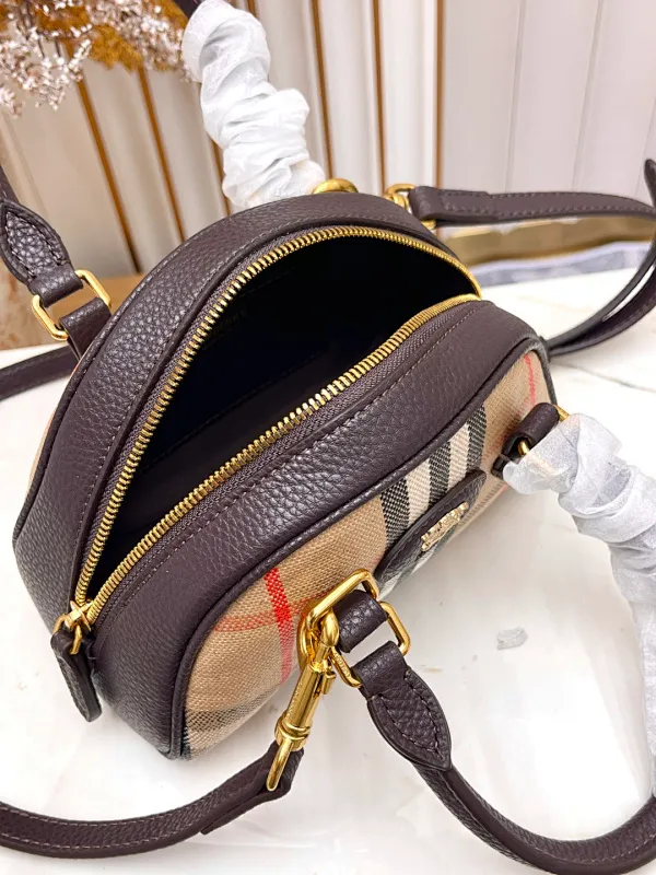 All categories Burberry women's bags (Burberry) Burberry 08994