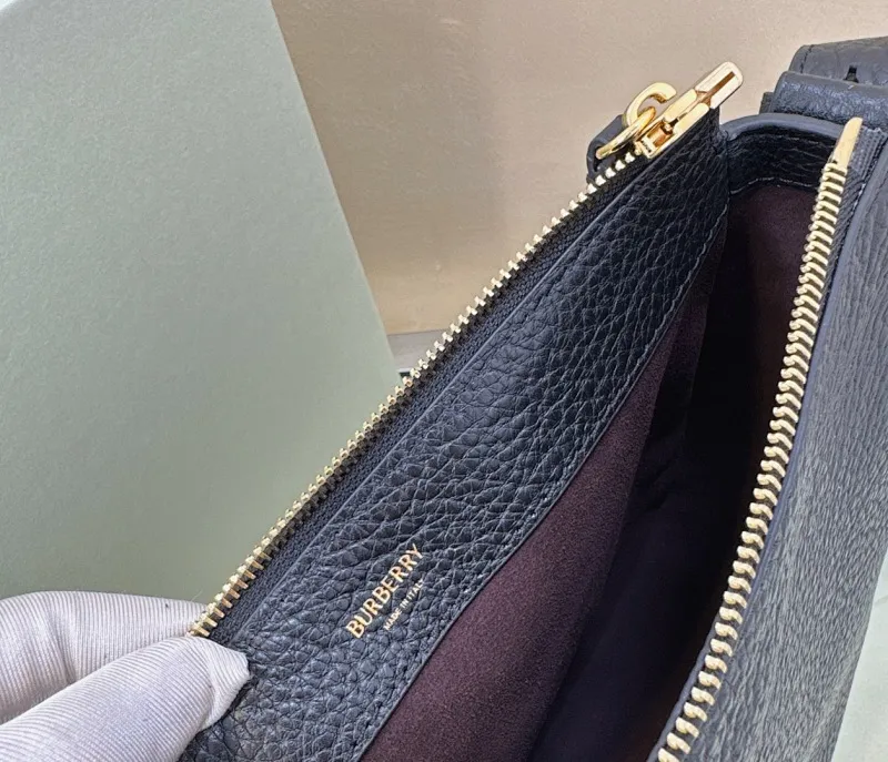 All Categories Official Website "Brand Women's Bags" Women's Bags 💙 Burberry 2025 New Burberry Crossbody Bag
