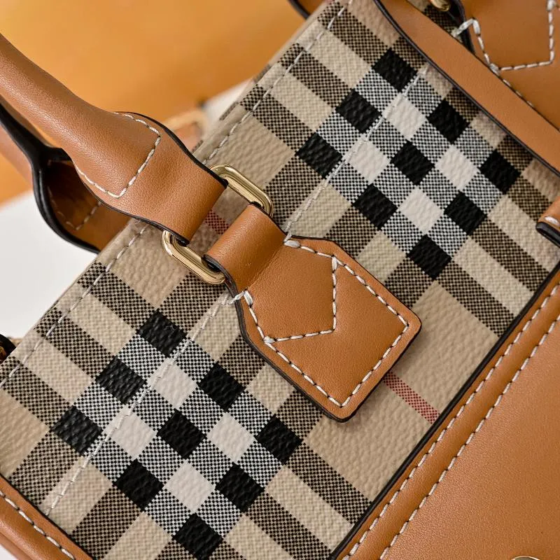 All categories Burberry women's bags (Burberry) Burberry 3325
