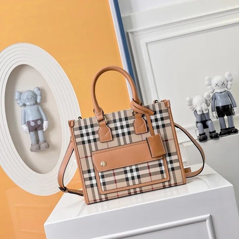 All categories Burberry women's bags (Burberry) Burberry 3325