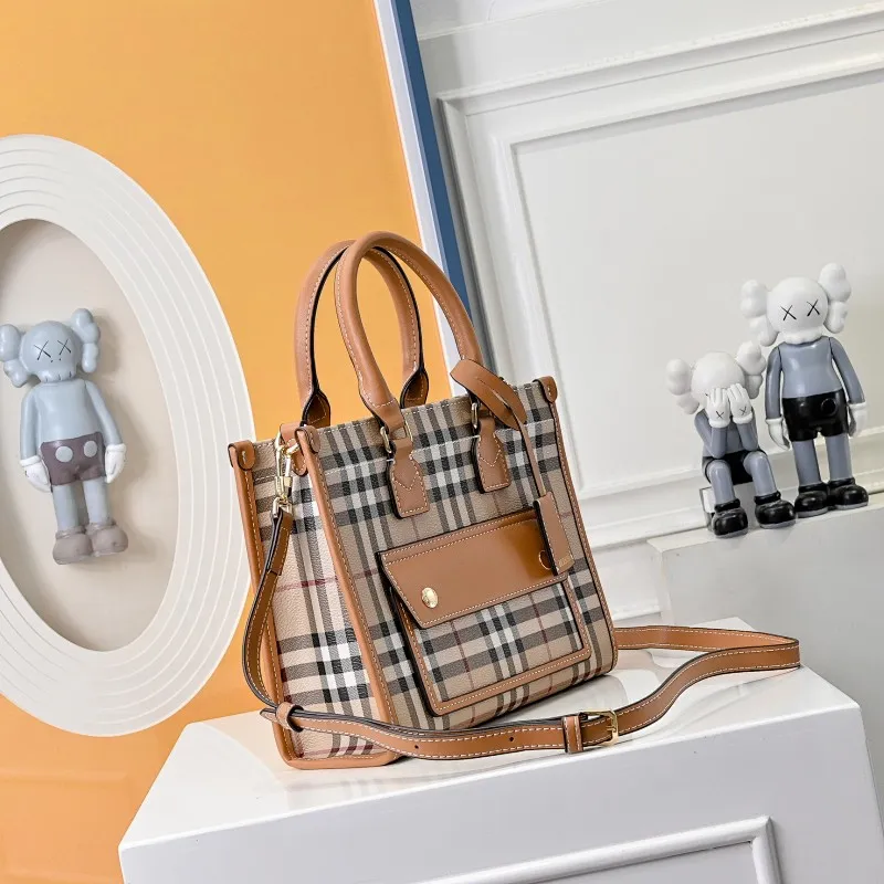 All categories Burberry women's bags (Burberry) Burberry 3325