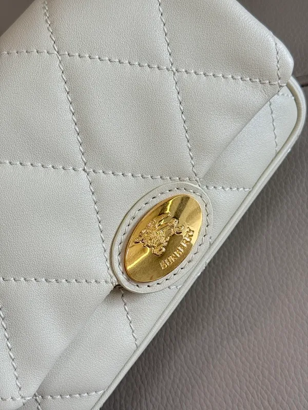 All categories Burberry women's bags (Burberry) Burberry original order 6411