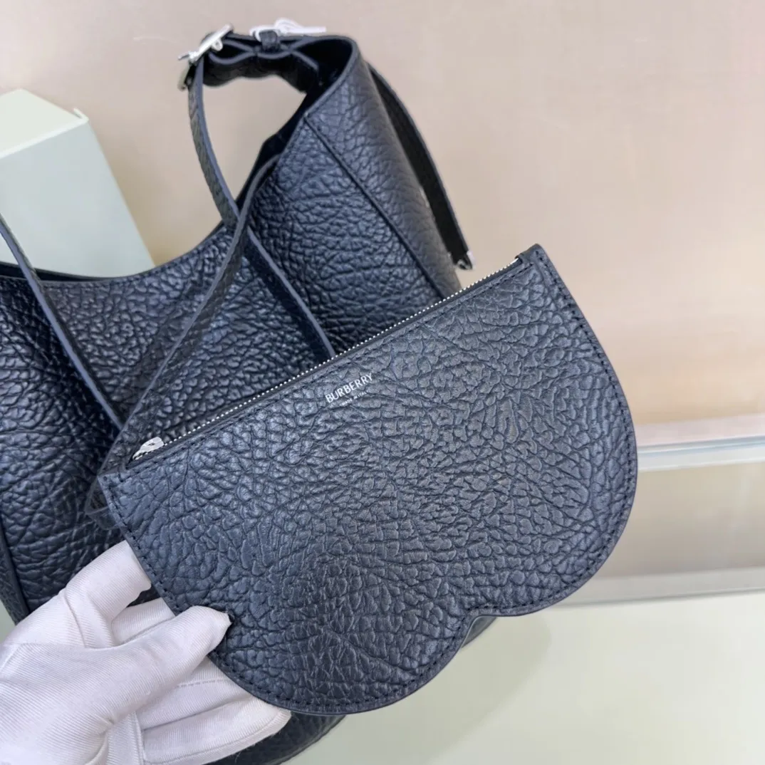 All Categories Official Website "Brand Women's Bags" Women's Bags 💙 Burberry 2025 New Burberry Crossbody Bag