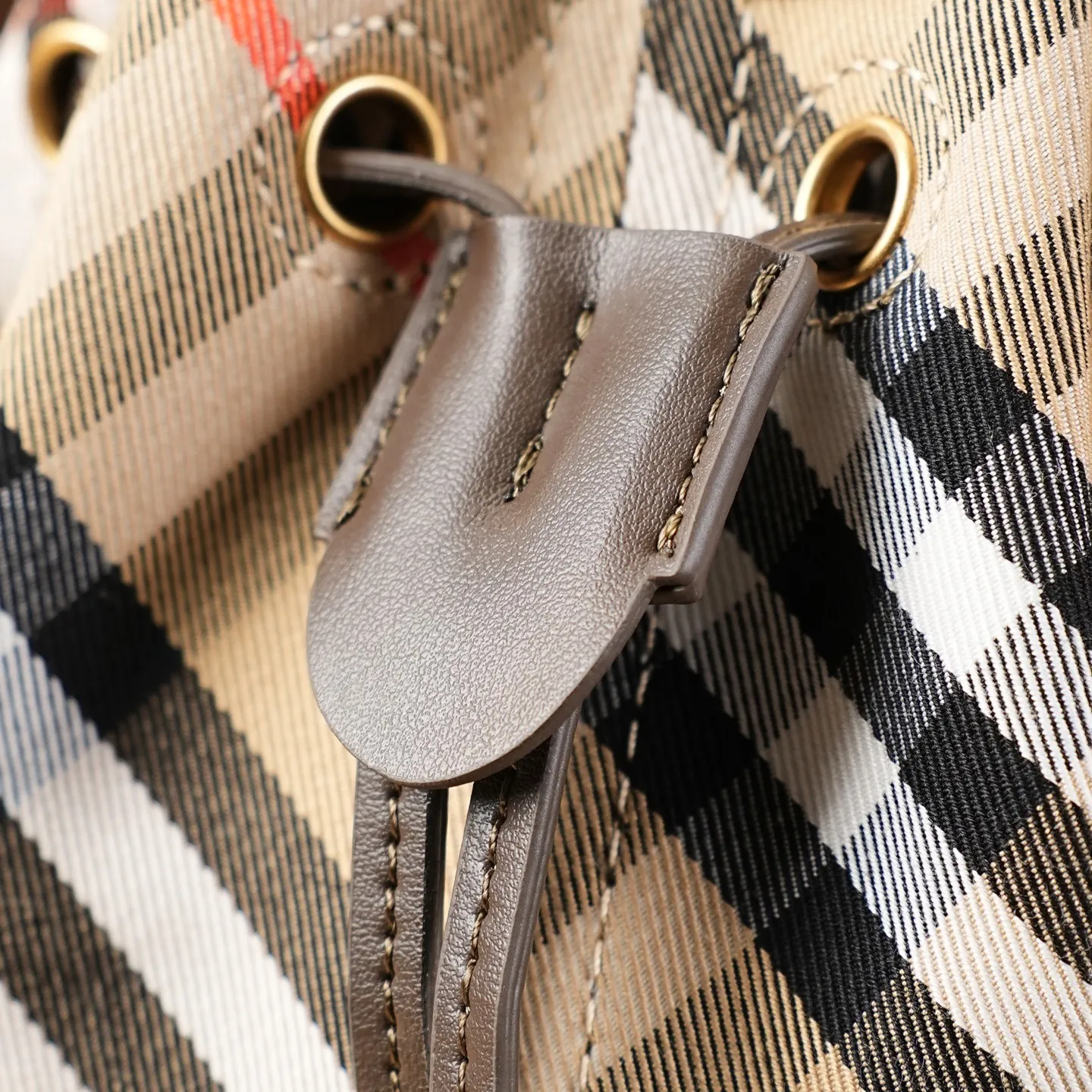All categories Burberry women's bags (Burberry) Burberry 8386