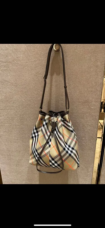 All categories Burberry women's bags (Burberry) Burberry 8386