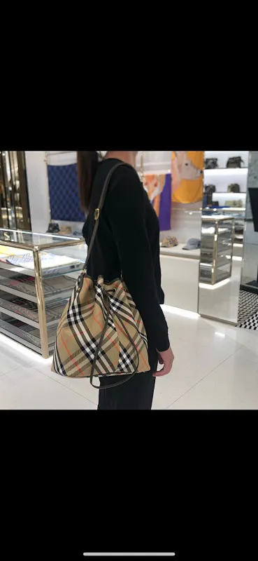 All categories Burberry women's bags (Burberry) Burberry 8386
