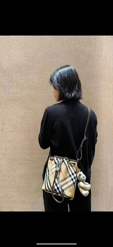 All categories Burberry women's bags (Burberry) Burberry 8386