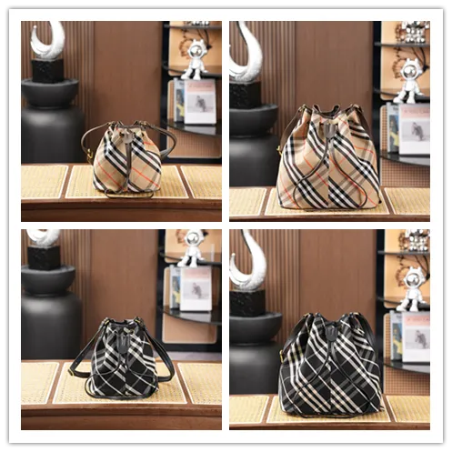 All categories Burberry women's bags (Burberry) Burberry 8386