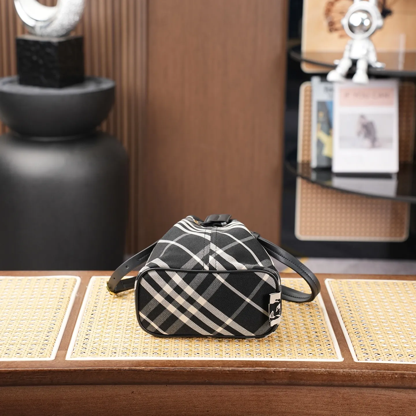 All categories Burberry women's bags (Burberry) Burberry 8386