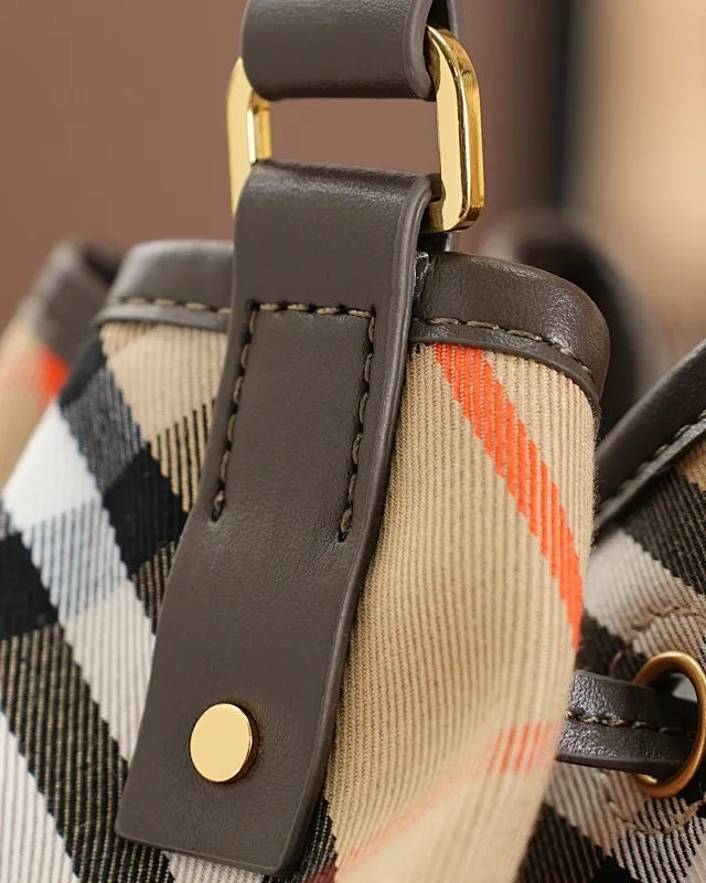 All categories Burberry women's bags (Burberry) Burberry 8386