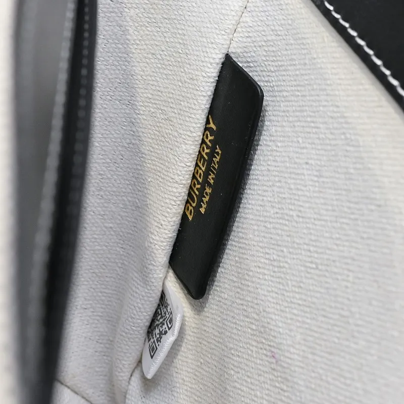 All categories Burberry women's bags (Burberry) Burberry 2517