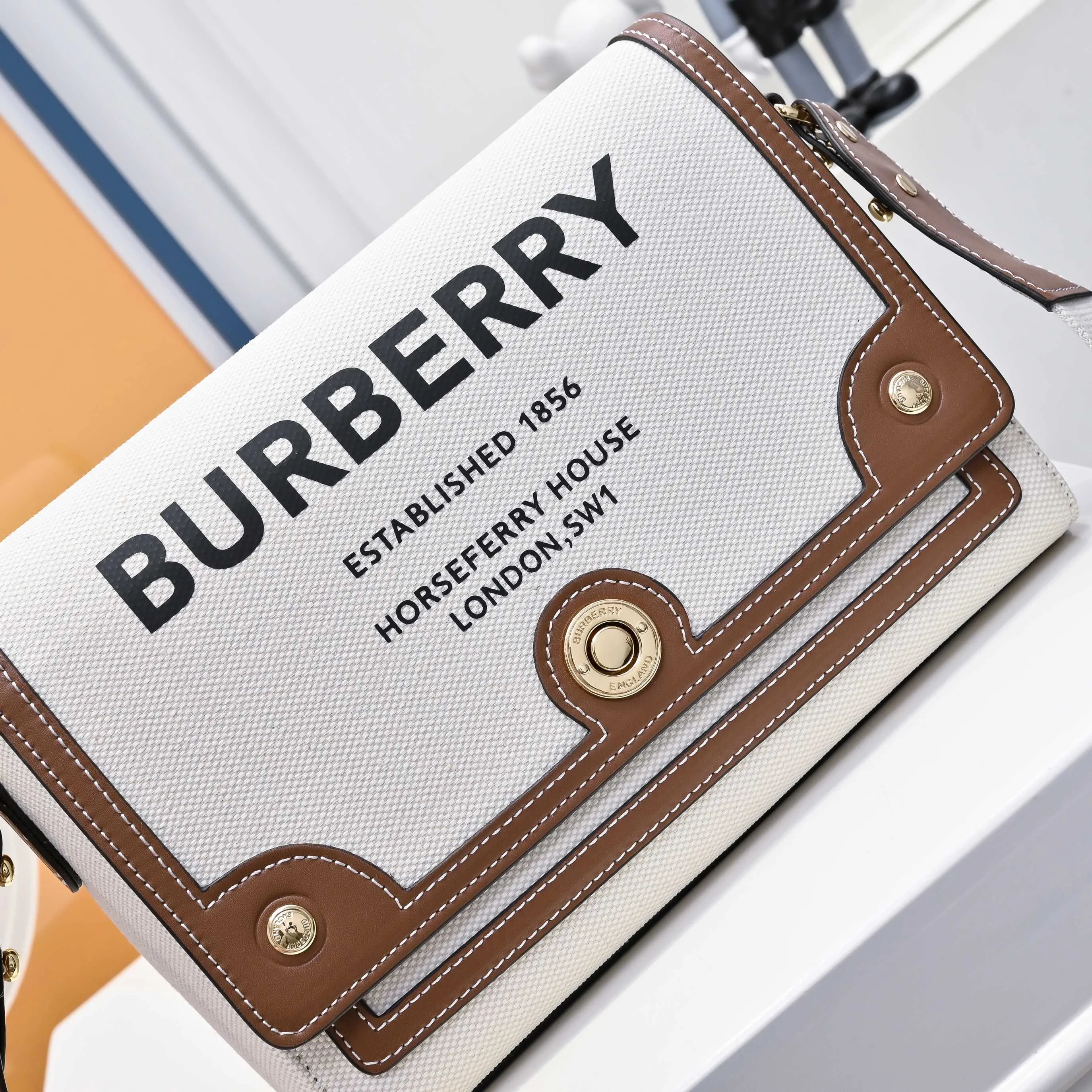 All categories Burberry women's bags (Burberry) Burberry 2517