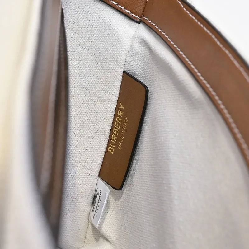 All categories Burberry women's bags (Burberry) Burberry 2517