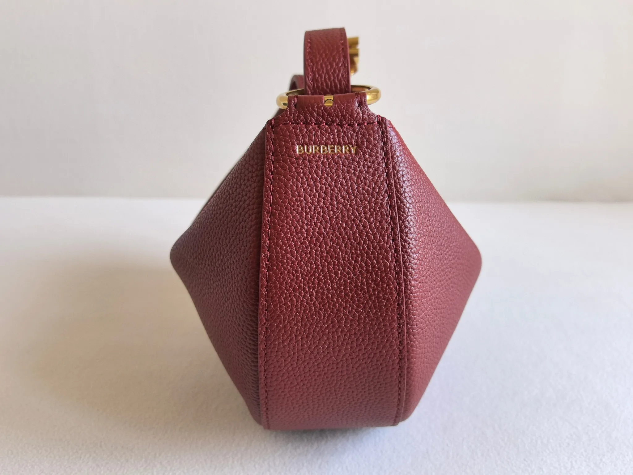 All categories Burberry women's bags (Burberry) Burberry 285