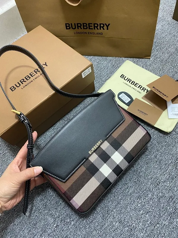 All Categories Official Website "Brand Women's Bags" Women's Bags 💙 Burberry 2025 New Burberry Crossbody Bag