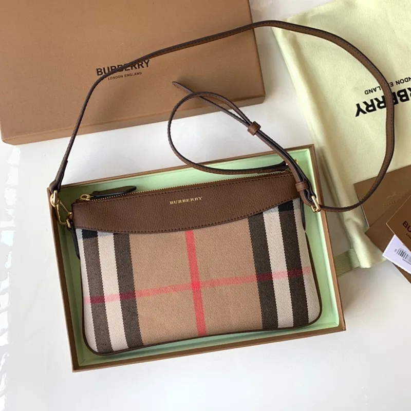 All categories Burberry women's bags (Burberry) Burberry 0771