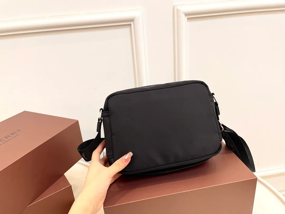All Categories Official Website "Brand Women's Bags" Women's Bags 💙 Burberry 2023 New Burberry Crossbody Bag