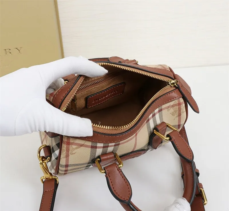 All categories Burberry women's bags (Burberry) Burberry 1218
