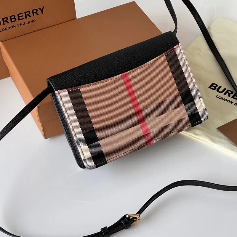 All categories Burberry women's bags (Burberry) Burberry 18696