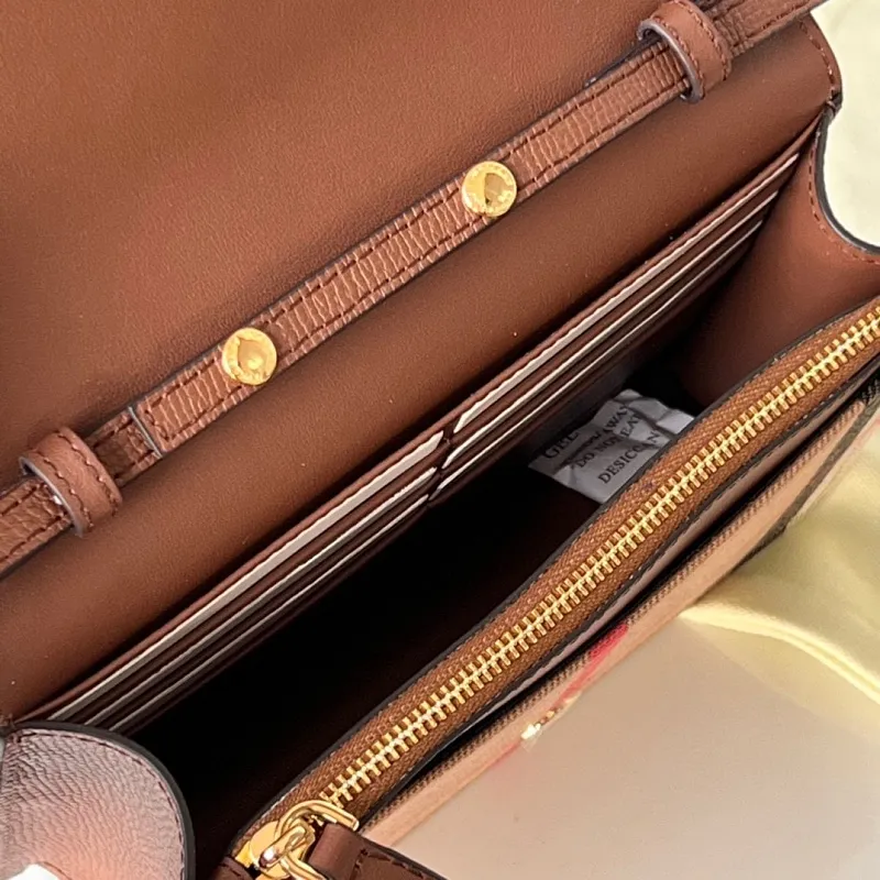 All categories Burberry women's bags (Burberry) Burberry 18696