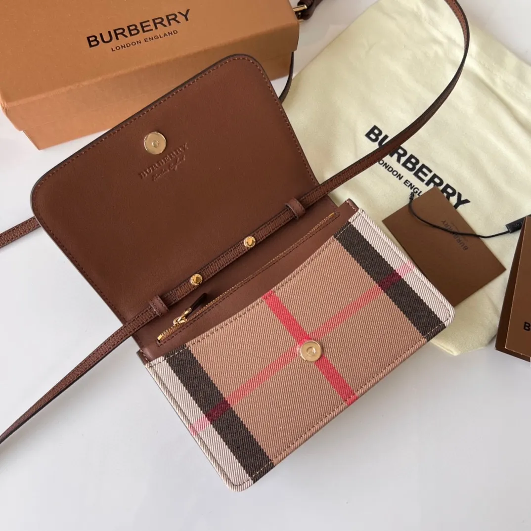 All categories Burberry women's bags (Burberry) Burberry 18696