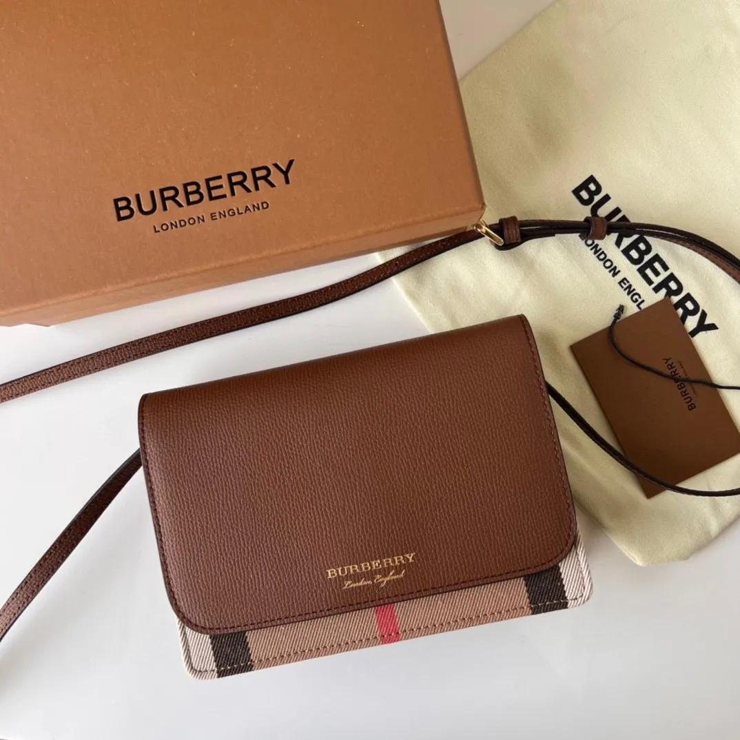 All categories Burberry women's bags (Burberry) Burberry 18696