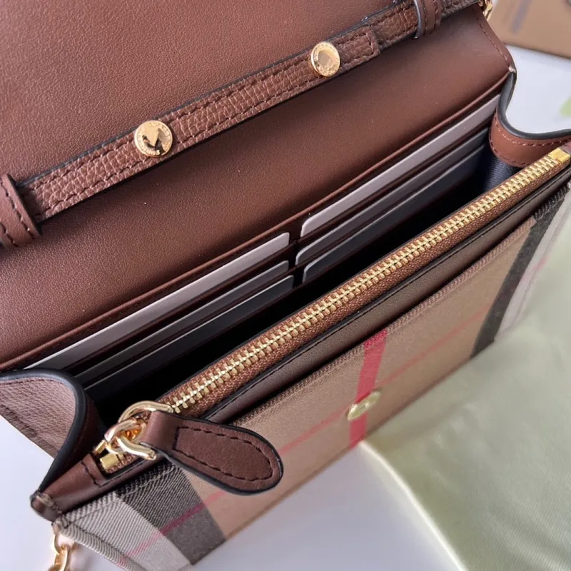 All categories Burberry women's bags (Burberry) Burberry 18696