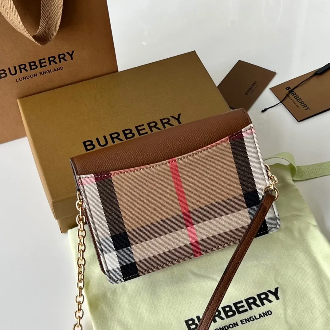 All categories Burberry women's bags (Burberry) Burberry 18696