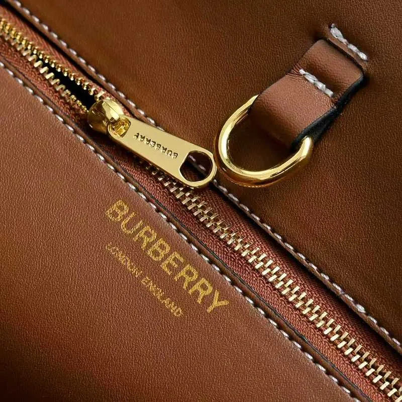 All categories Burberry women's bags (Burberry) Burberry 3232