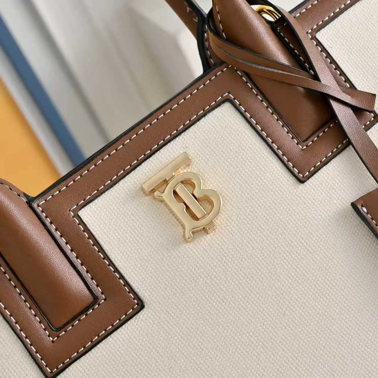 All categories Burberry women's bags (Burberry) Burberry 3232