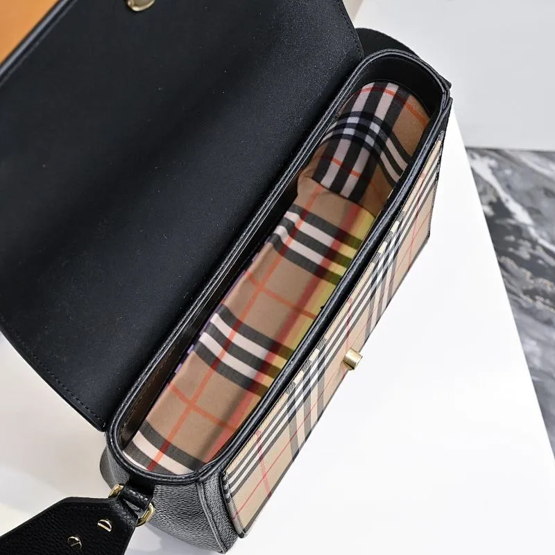 All categories Burberry women's bags (Burberry) Burberry 2527