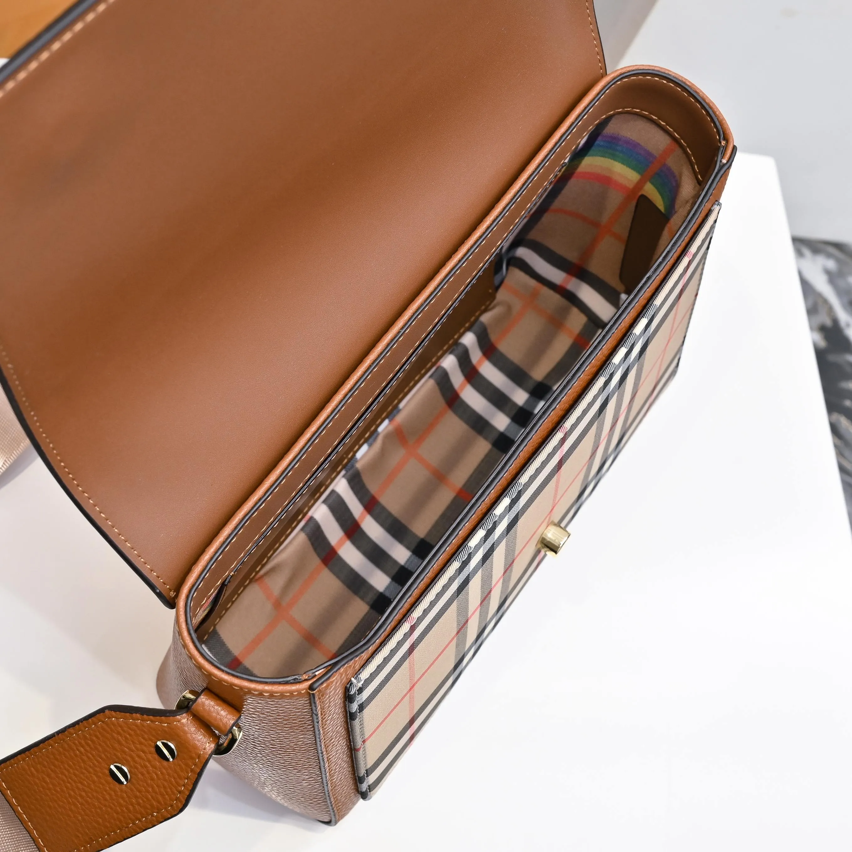 All categories Burberry women's bags (Burberry) Burberry 2527