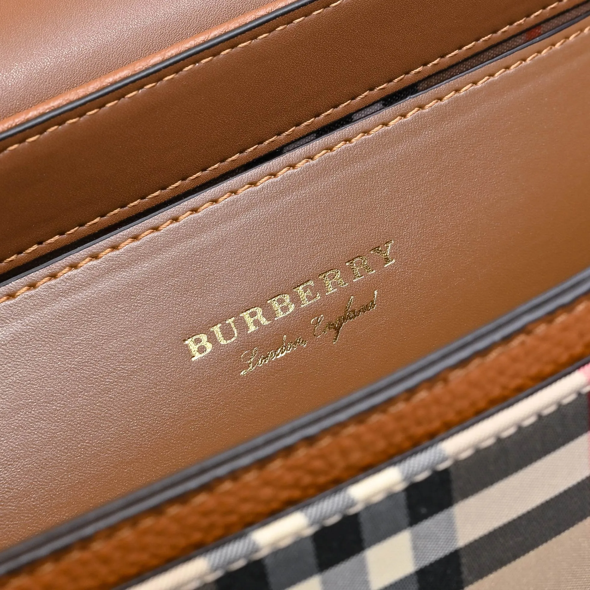 All categories Burberry women's bags (Burberry) Burberry 2527
