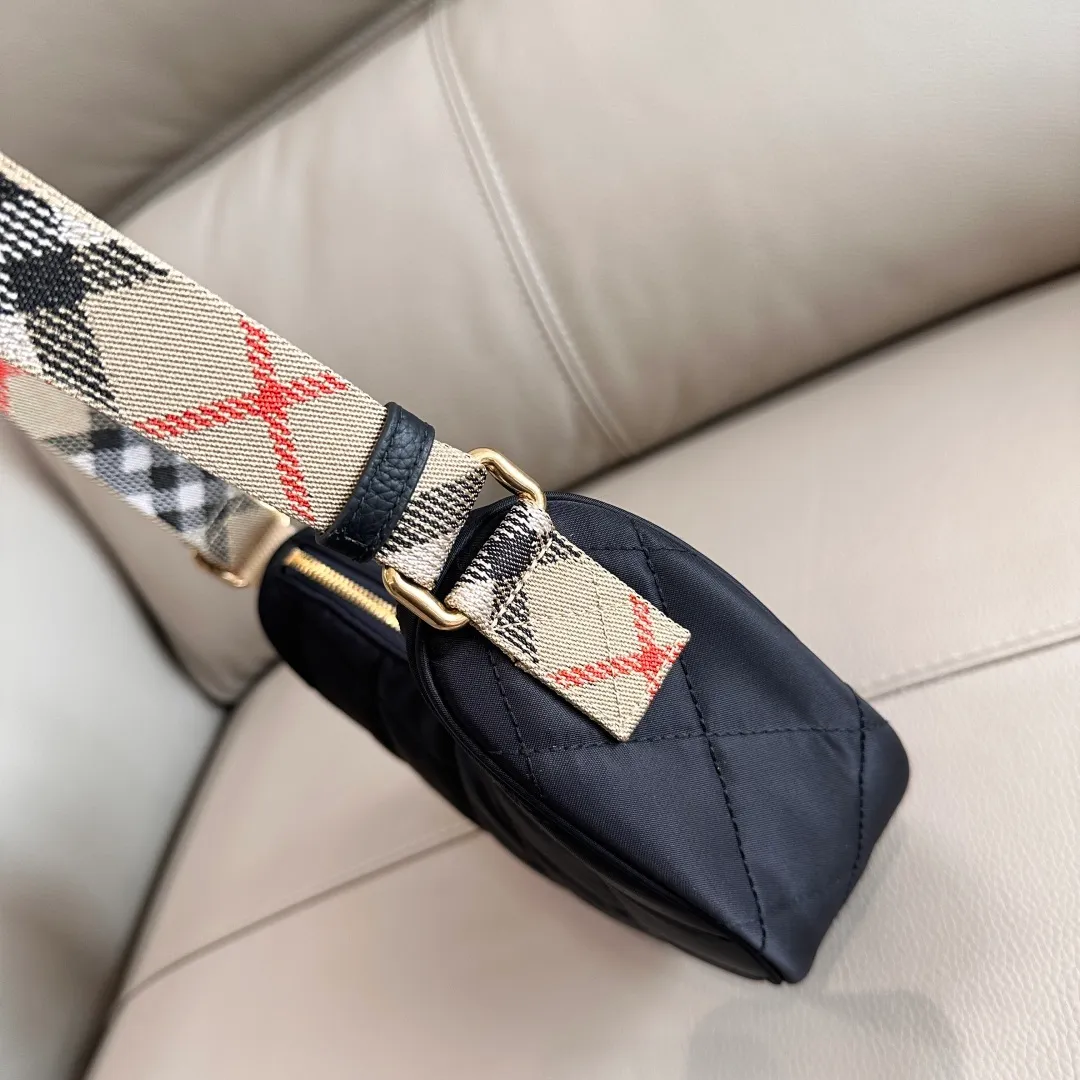 All Categories Official Website "Brand Women's Bags" Women's Bags 💙 Burberry 2025 New Burberry Underarm Bag
