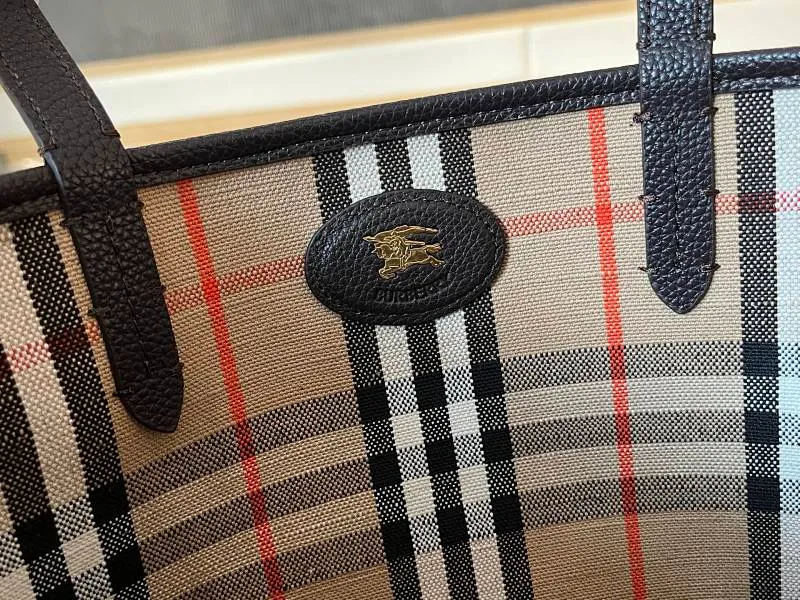 All categories Burberry women's bags (Burberry) Burberry 7201