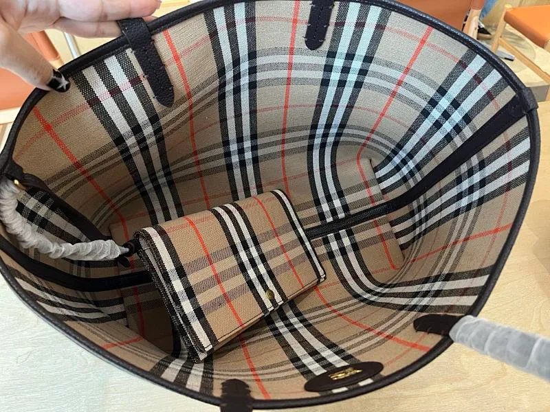 All categories Burberry women's bags (Burberry) Burberry 7201