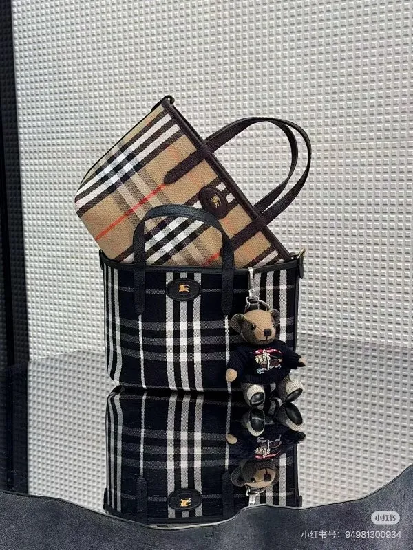 All categories Burberry women's bags (Burberry) Burberry 7201