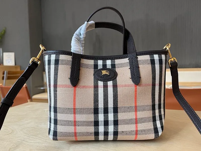 All categories Burberry women's bags (Burberry) Burberry 6271