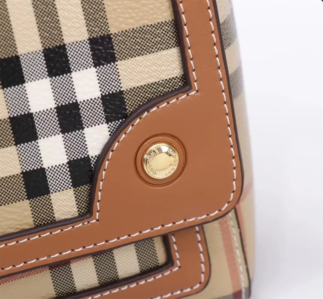 All categories Burberry women's bags (Burberry) Burberry 1209