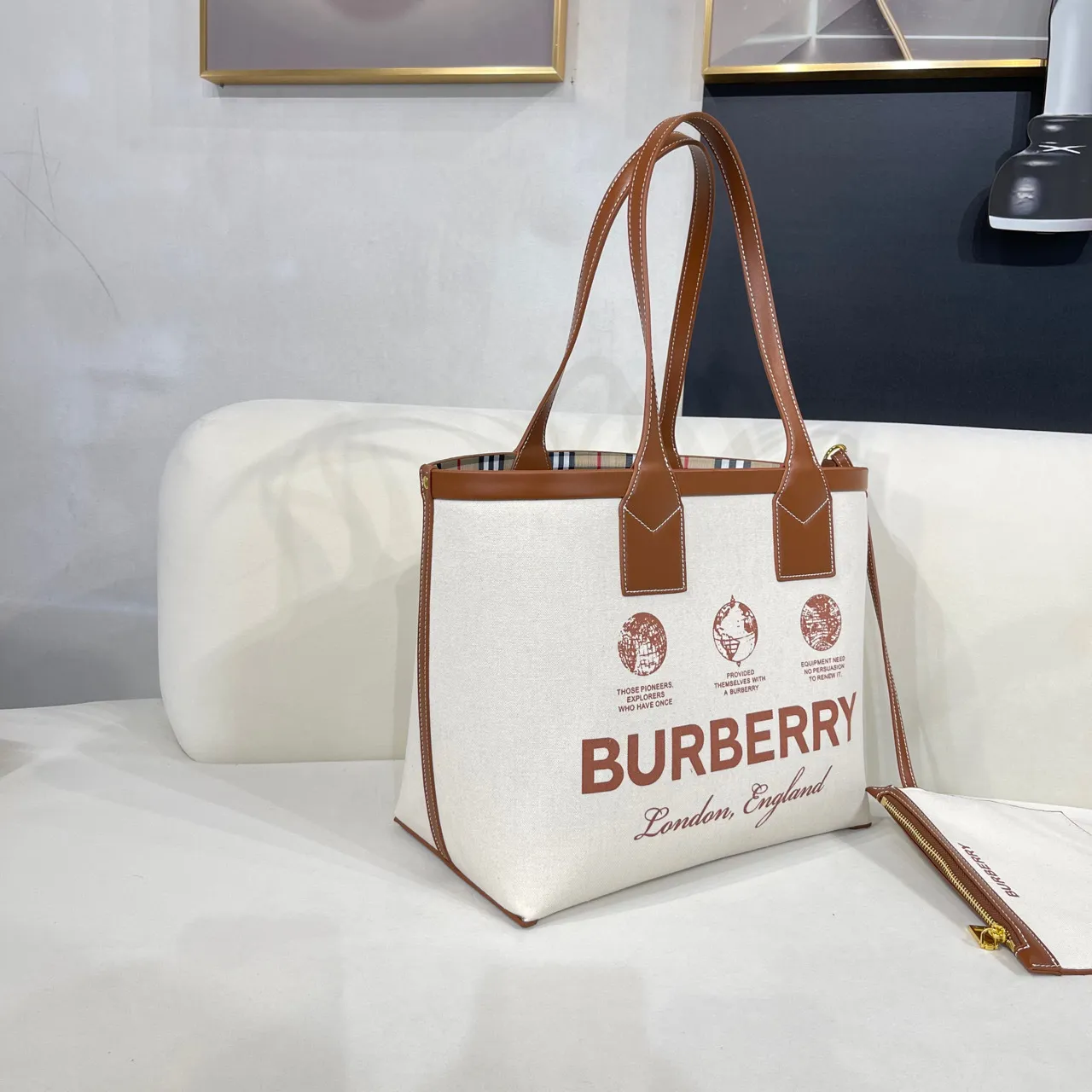 All categories Burberry women's bags (Burberry) Burberry 236