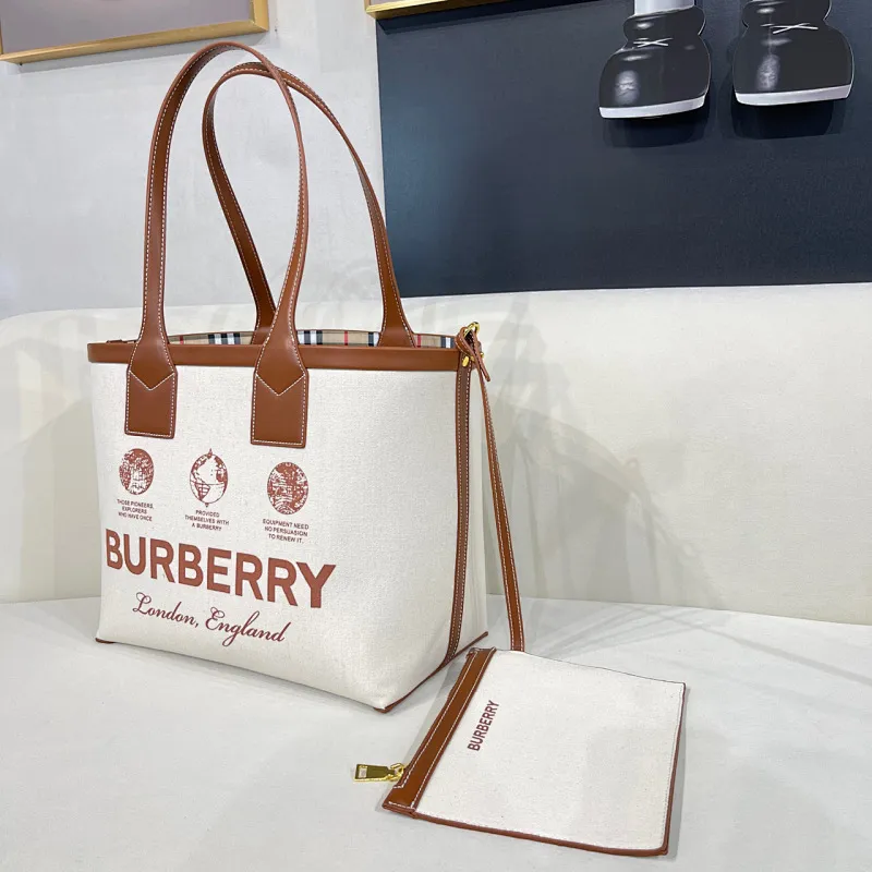 All categories Burberry women's bags (Burberry) Burberry 236