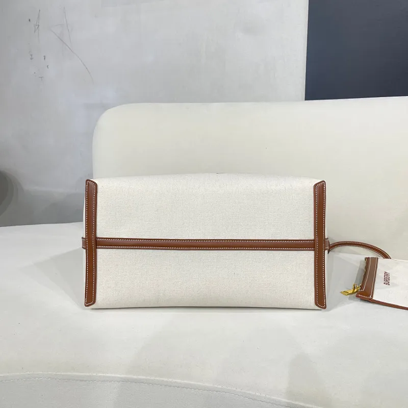 All categories Burberry women's bags (Burberry) Burberry 236
