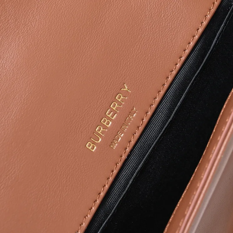 All categories Burberry women's bags (Burberry) Burberry 8378