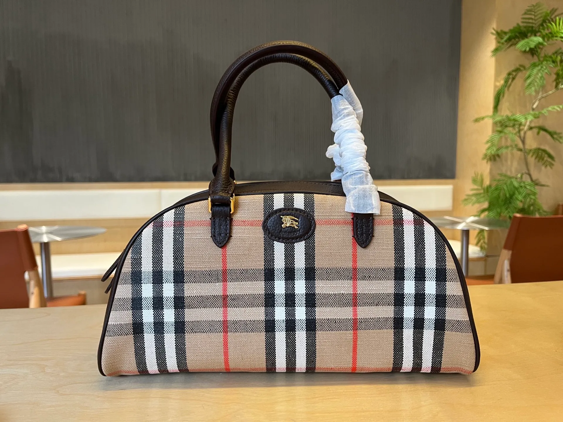 All categories Burberry women's bags (Burberry) Burberry 2458