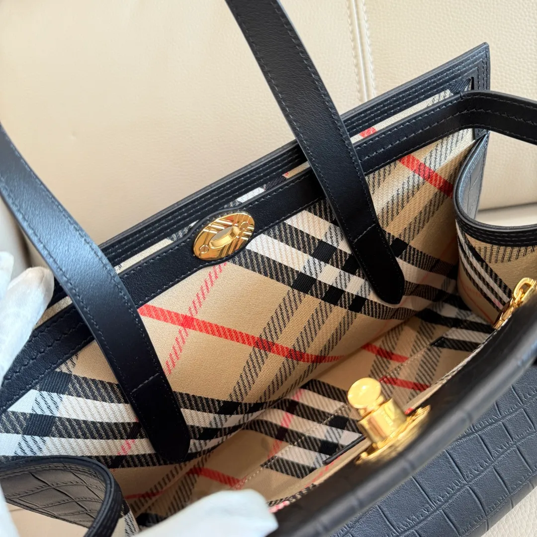All Categories Burberry Women's Bags (Burberry) Burberry Special 3431 Crocodile Pattern