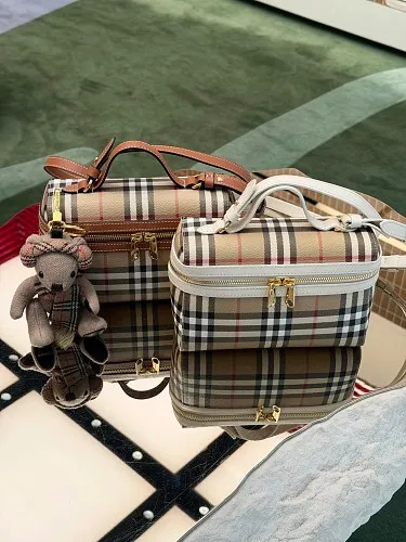 All categories Burberry women's bags (Burberry) Burberry 3066