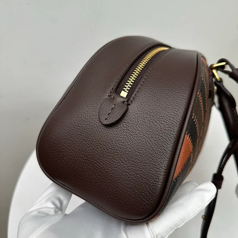 All categories Burberry women's bags (Burberry) Burberry 335